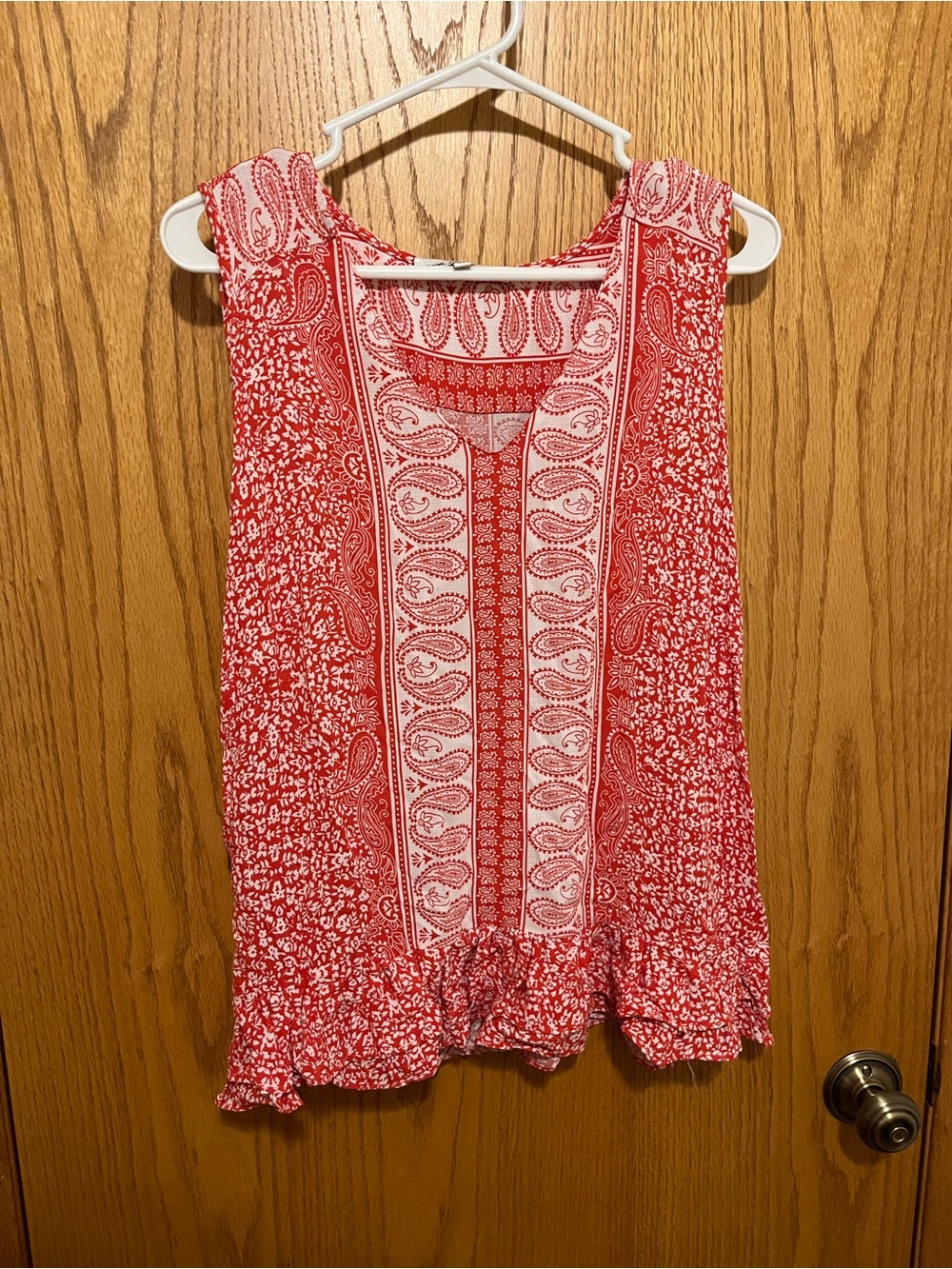 Ava Christine sleeveless paisley blouse